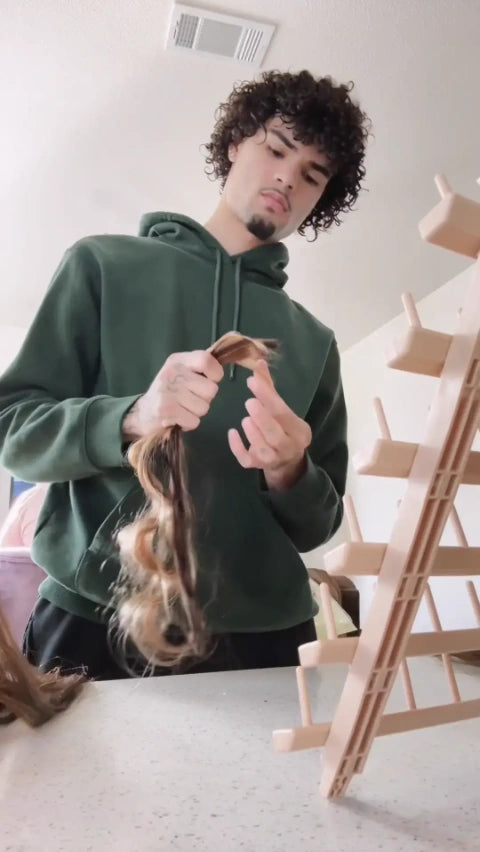 Tiktok Celebrity-jaydon.montreaa Showing The Process Of Braiding Piano-Colored Wavy Curly Hair #4a/27/30