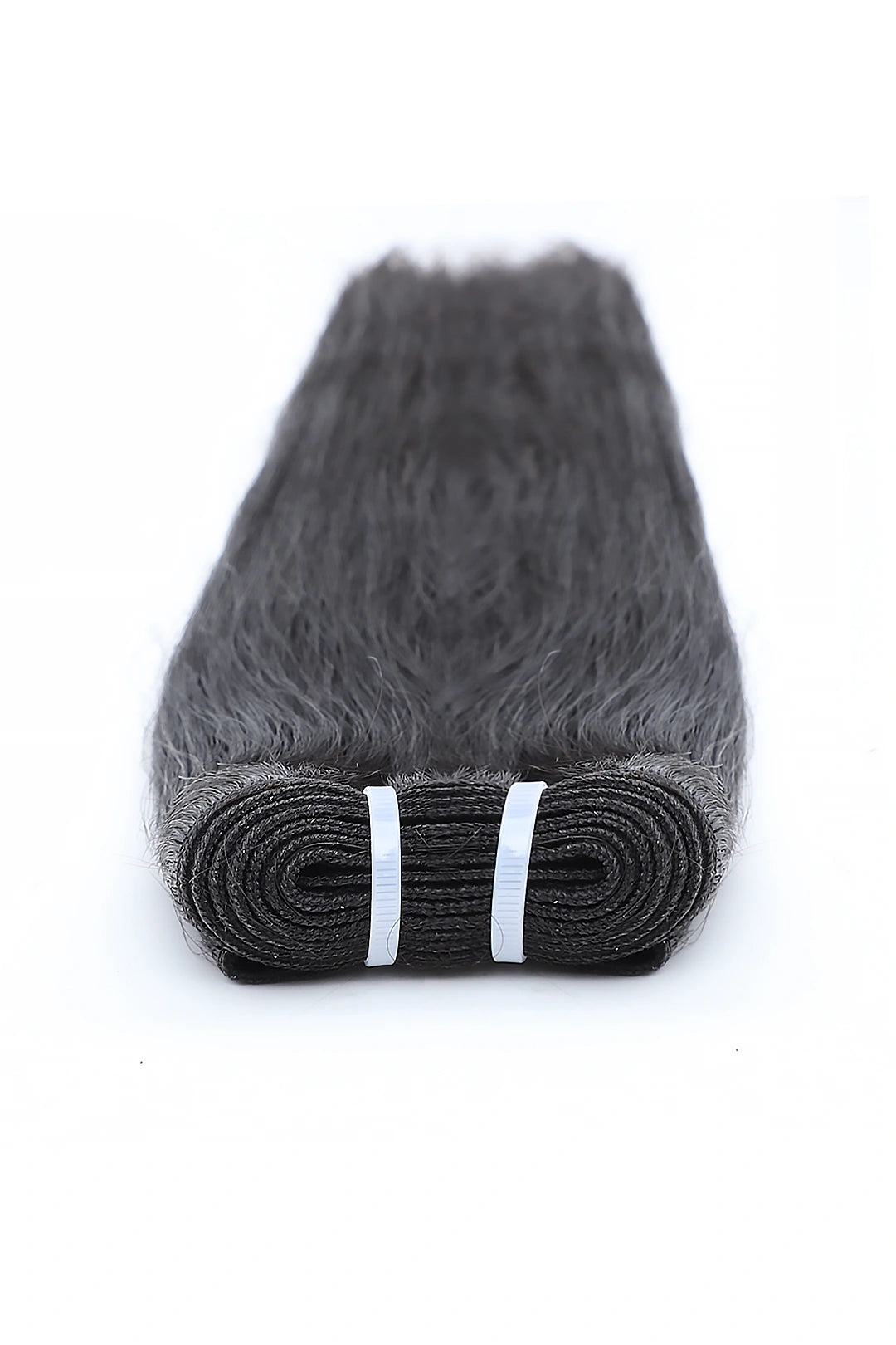 Detail of the ends of cambodia raw hair bundle straight natural color 12a