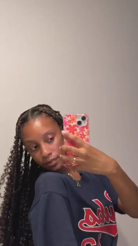 Tiktok Influencer20sumtingzz Shows The Braiding Process Of Double-Drawn Deep-Wave Bulk Human Hair