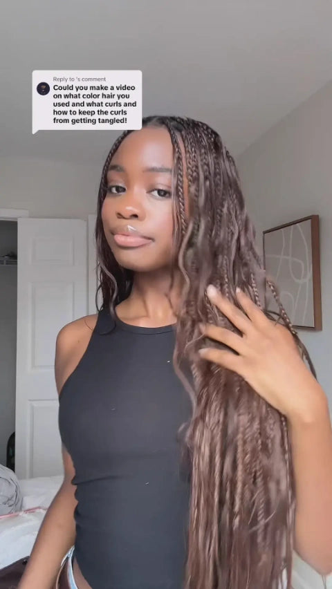 Tiktok Influencer naomiii Showing The Braiding Process Of Dark Brown Body Wave Bulk Hair-01