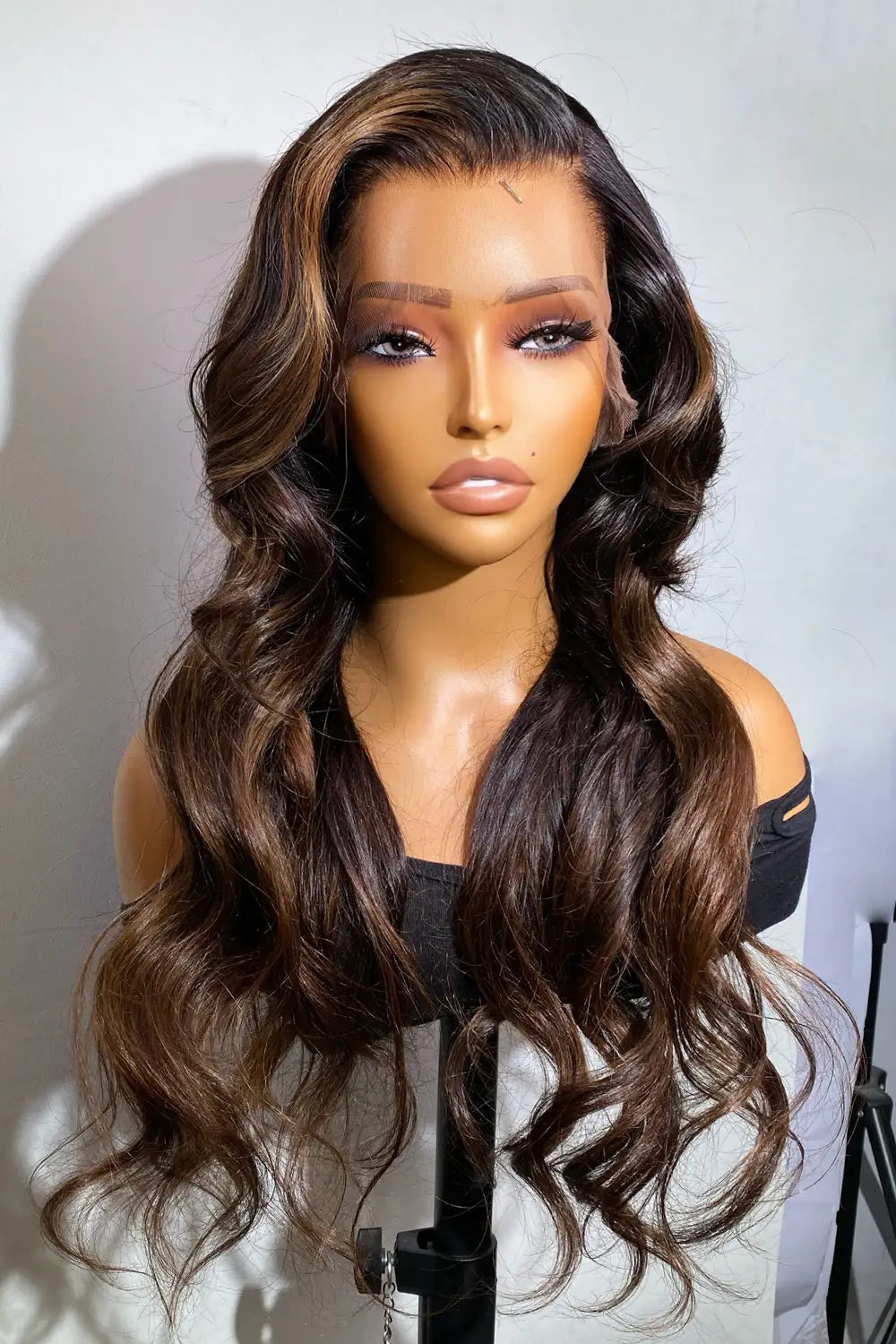 Designer Wigs-13*6 HD Glueless Brown Highlights Wave Wig