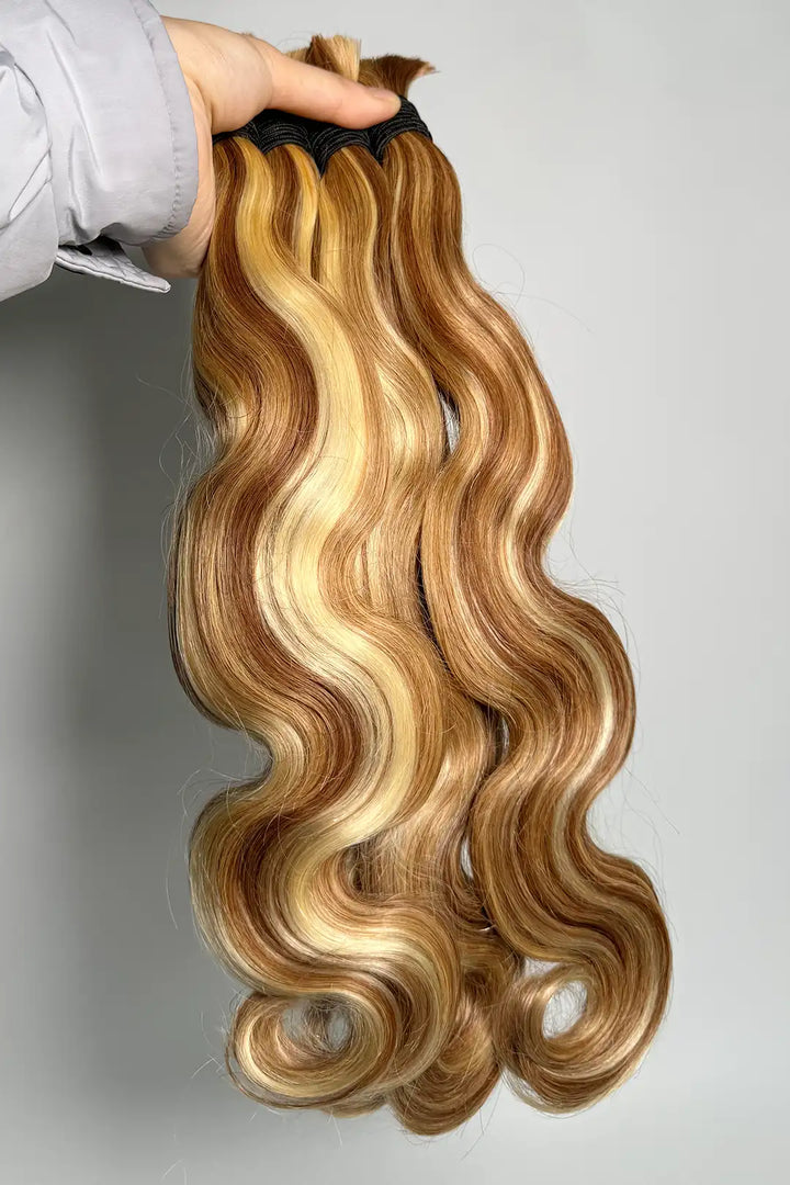 #27/30/613 Cabello ondulado en color piano a granel para trenzar BU53