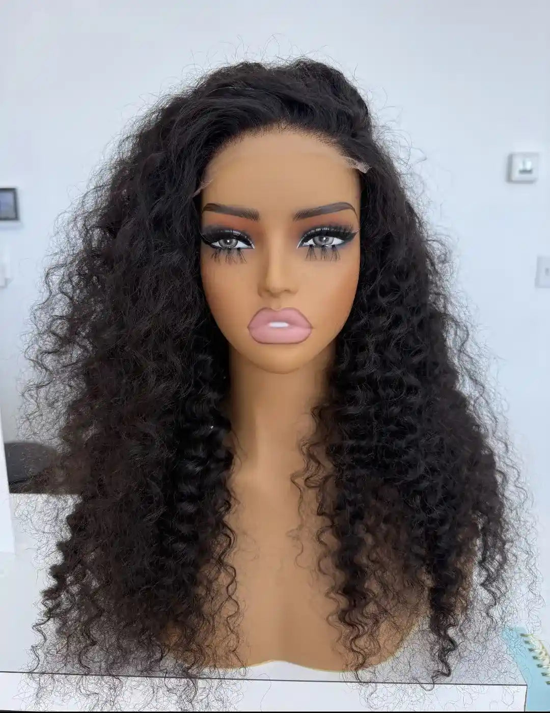 Peluca con cierre de encaje 5x5, cabello humano Remy ondulado profundo, negro Natural