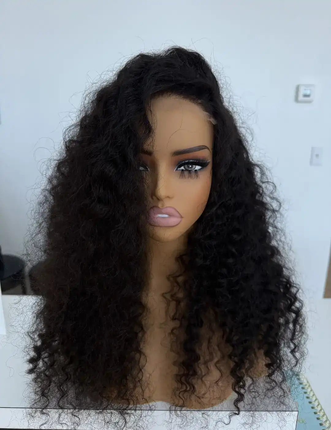 Peluca con cierre de encaje 5x5, cabello humano Remy ondulado profundo, negro Natural