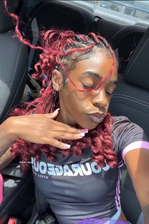 Ins influencer mai.raye shows the braiding process of burgundy red deep wave bulk hair for braiding bu19