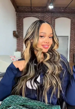 Ins influencer shadedbyjade shows the braiding process of 27 honey blonde body wave hair bundles