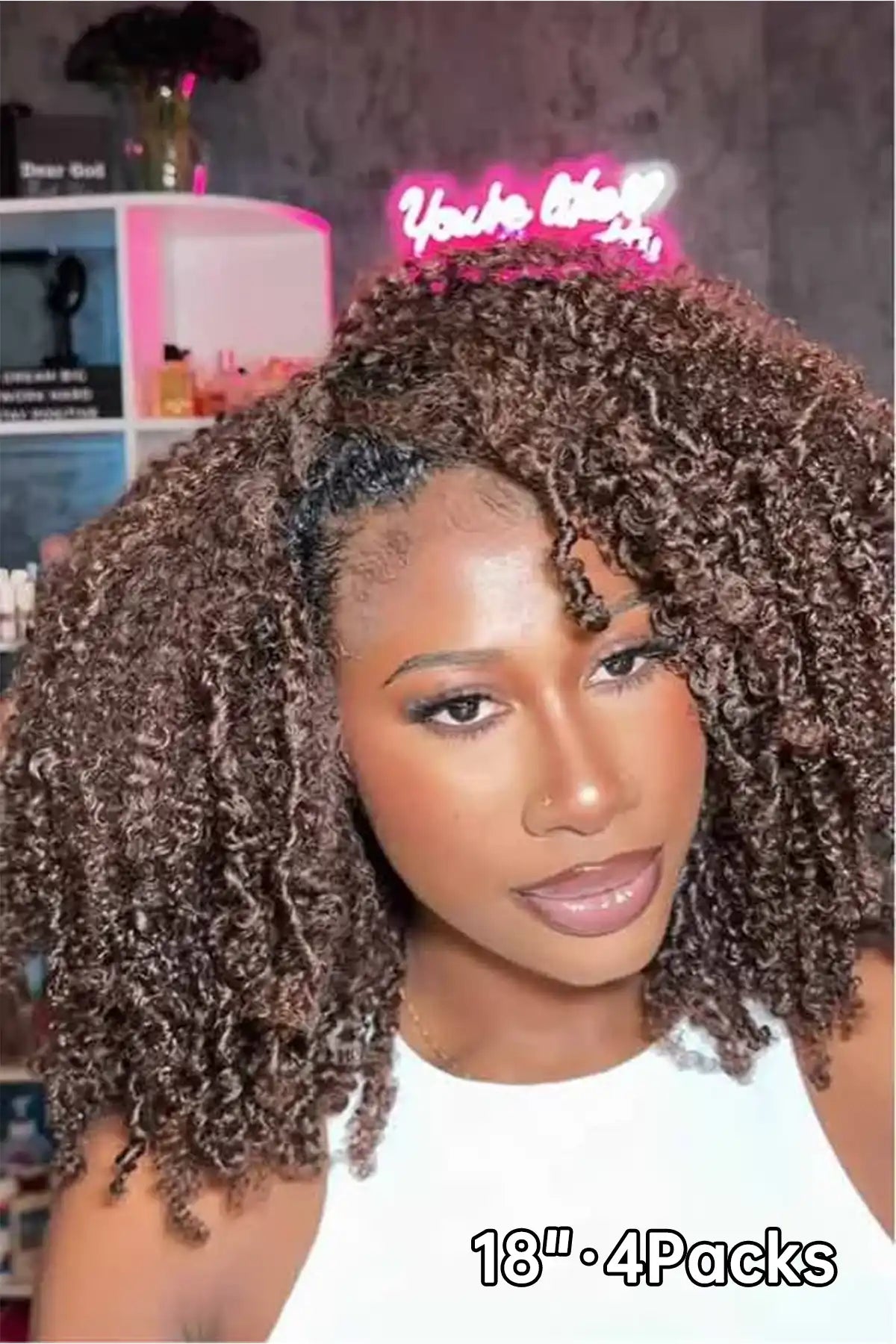 Tiktok influencer arriisbad shows the braiding process of t1b/4 ombre color tight curly feather crochet hair 