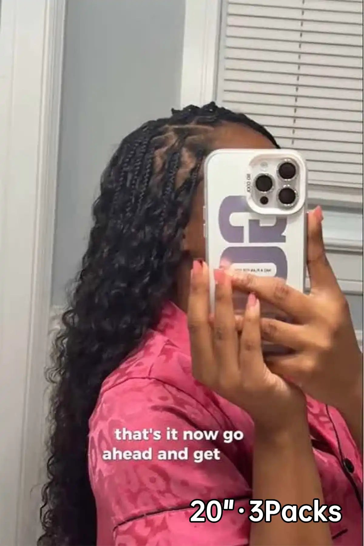 Tiktok influencer ladyy.chaa shows the braiding process of water deep wave feather crochet hair extension