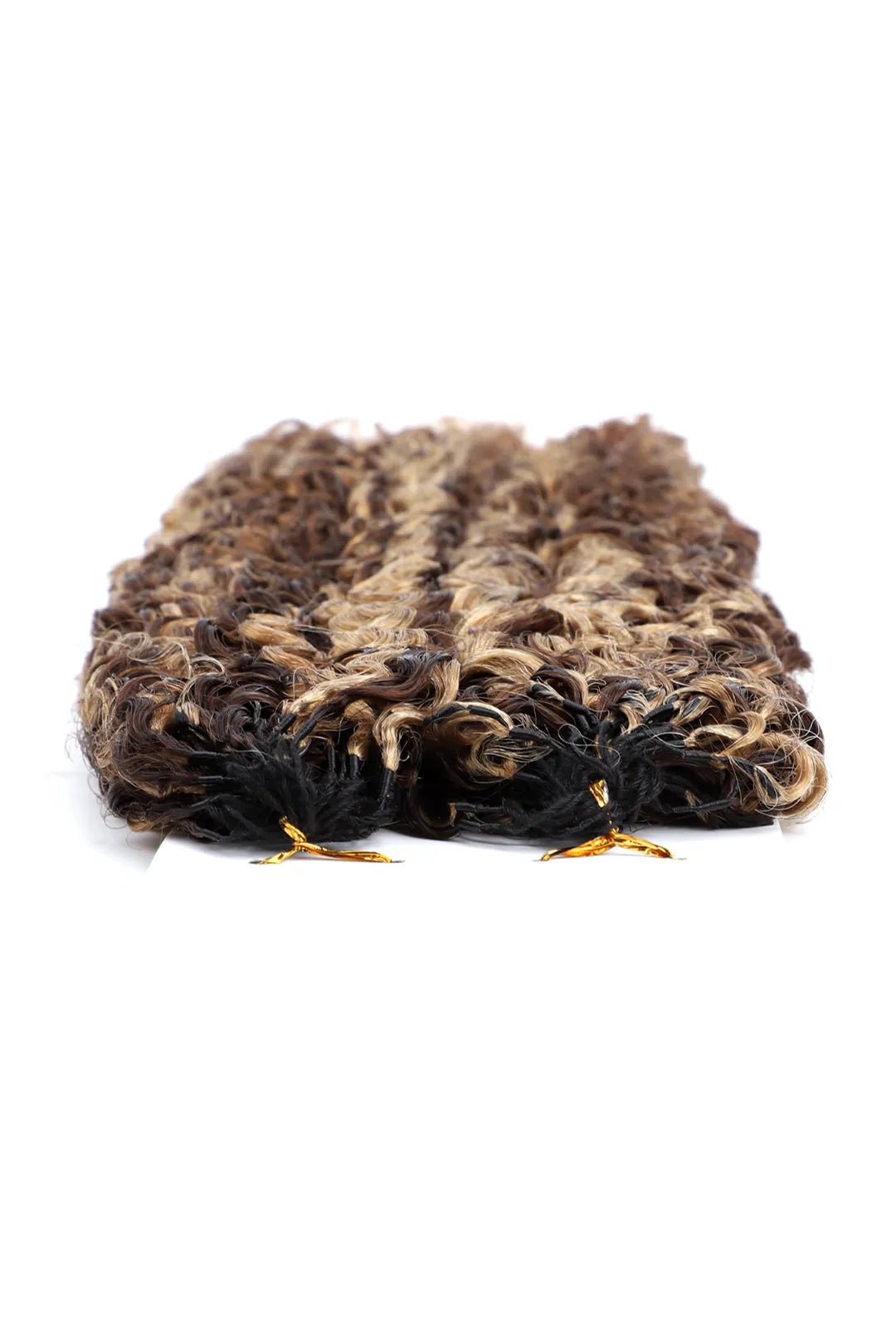 Detail of the ends of 4 27 mixed color water deep wave feather crochet human hair
