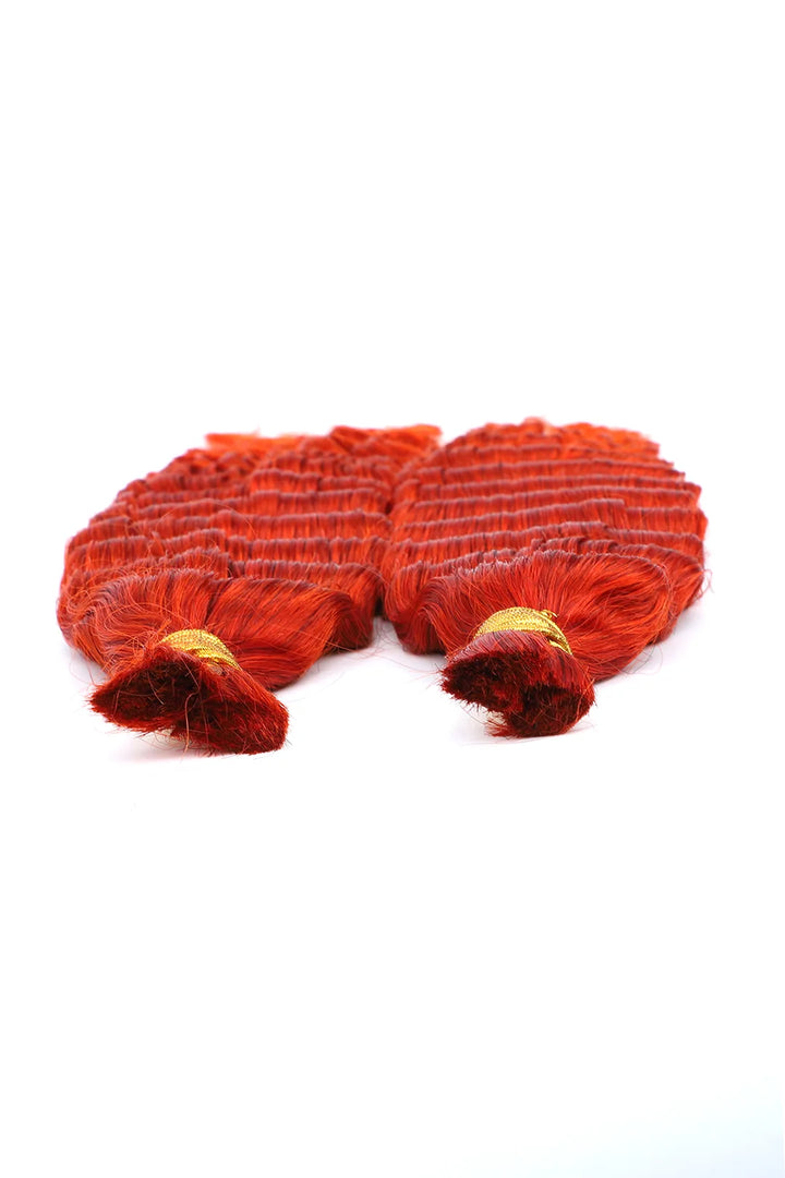 Detail of the ends of copper red deep wave bulk human hair for braiding bu23 
