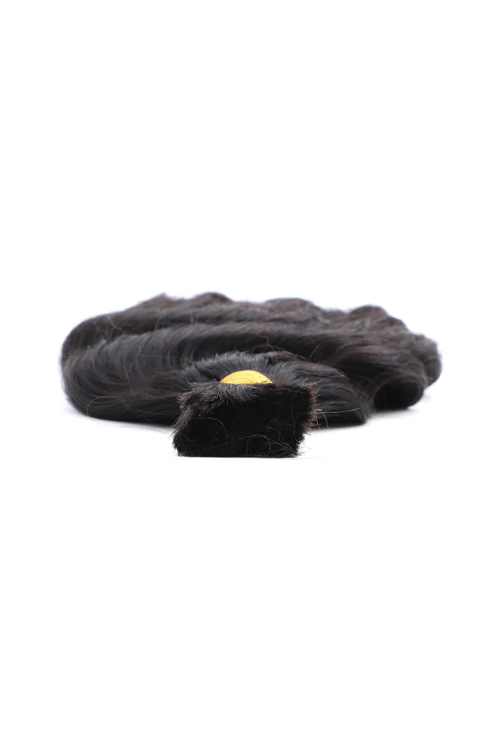 Detail of the ends of double drawn loose deep wave bulk human hair for braiding