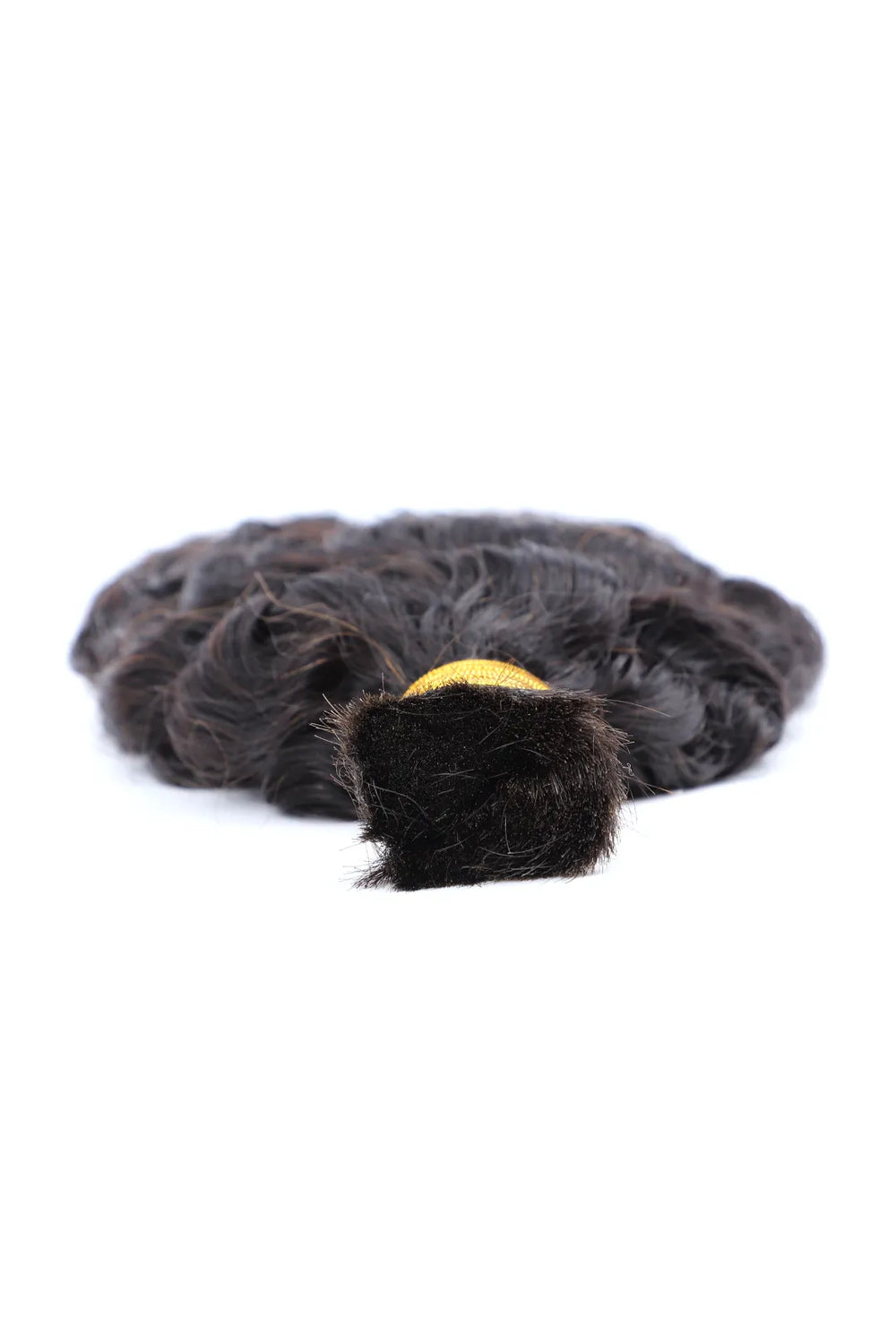 Detail of the ends of double drawn water deep wave bulk human hair for braiding