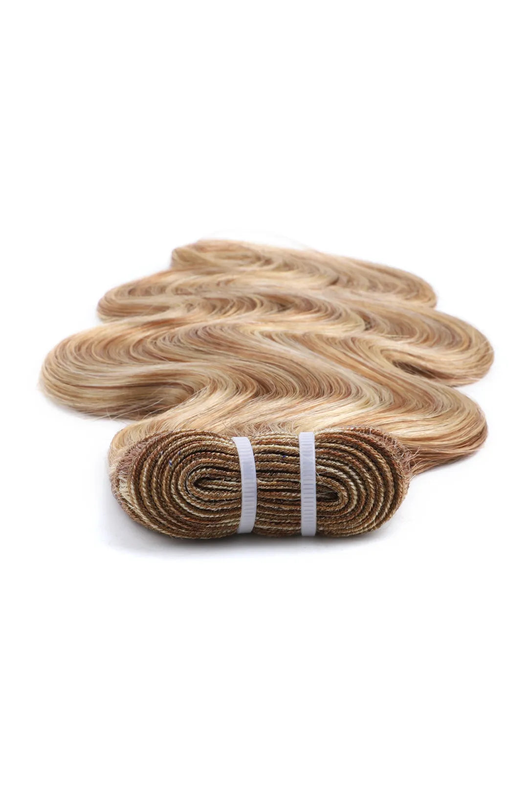 Detail of the ends of highlight blend #27/30/613 cambodia virgin hair bundles body wave