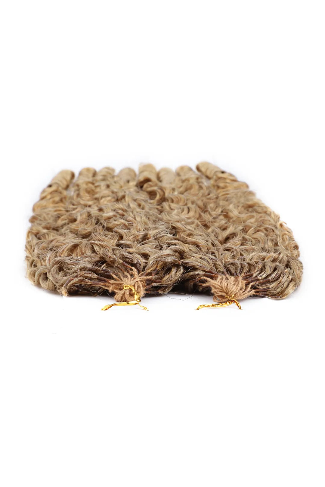 Detail of the ends of honey blonde 