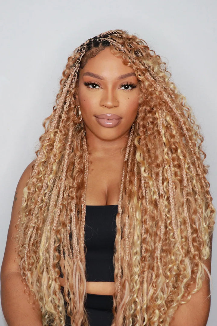 Model display picture of #27/#30 piano color deep wave bulk braiding hair extensions bu12