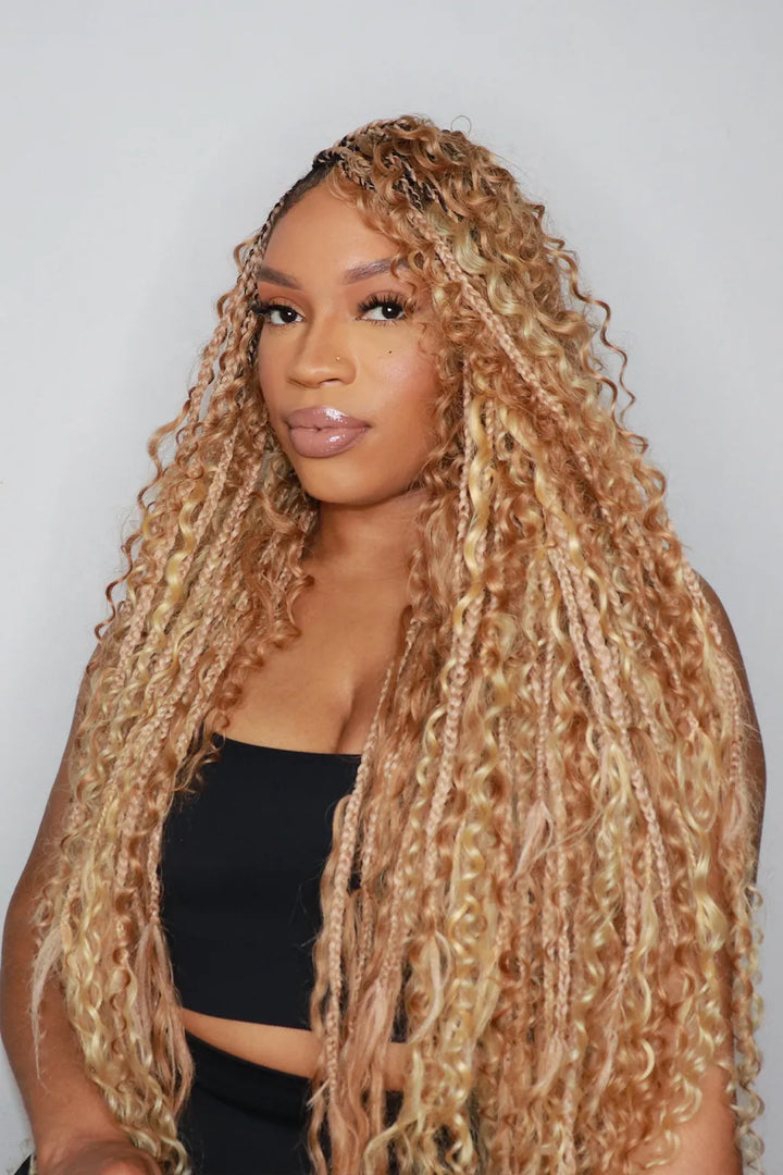 Model display picture of #27/#30 piano color deep wave bulk braiding hair extensions bu12