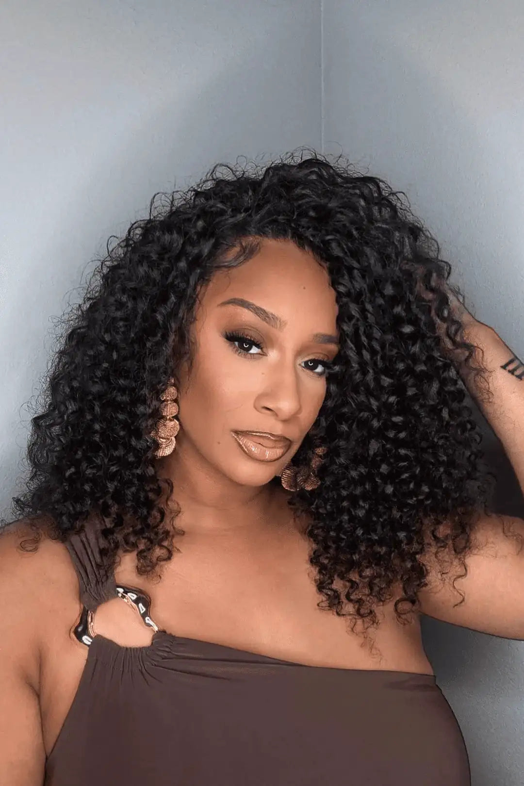 Model display picture of feather crochet hair extension deep wave human hair