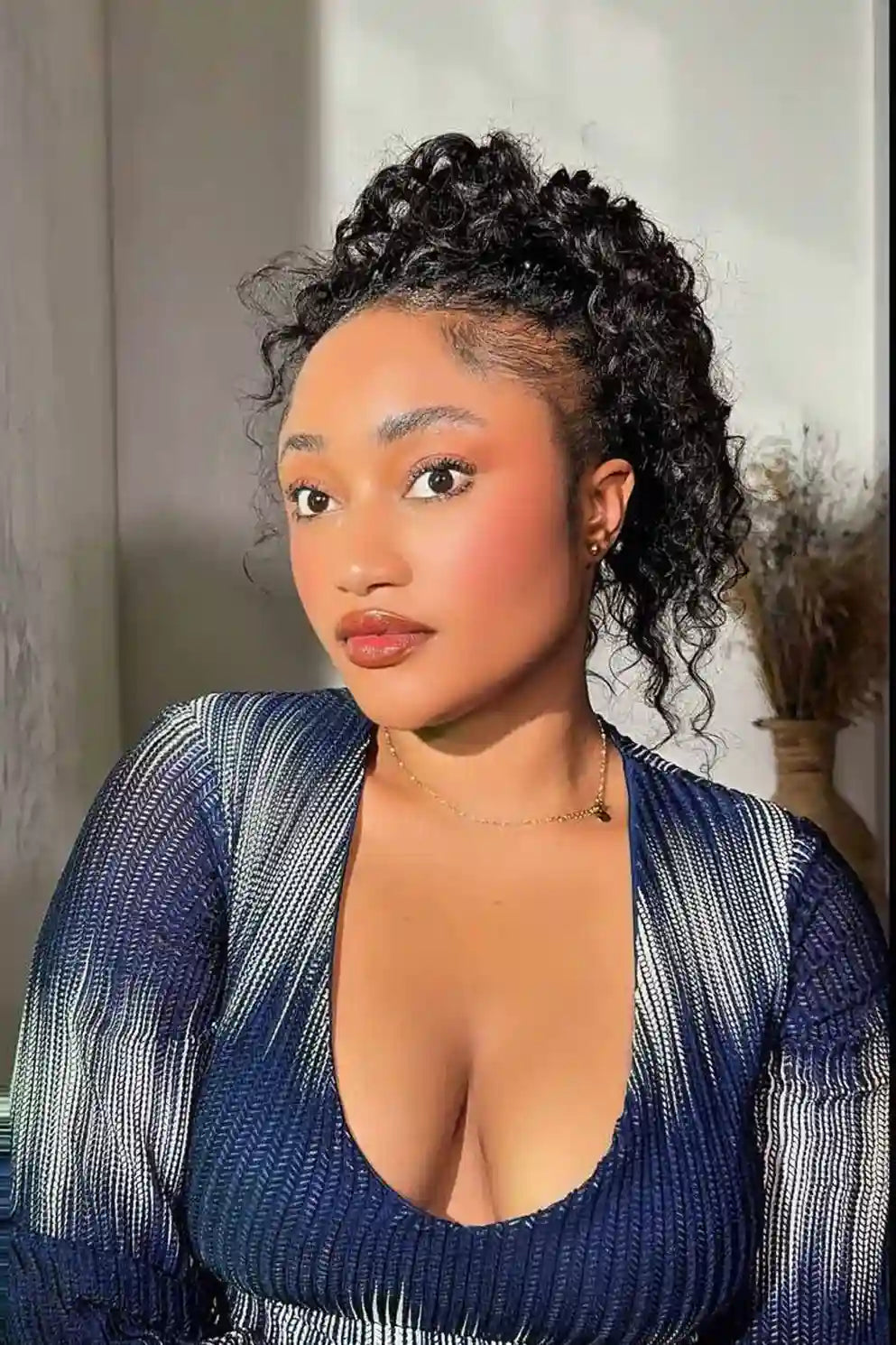 Model display picture of feather crochet hair extension loose deep wave human hair