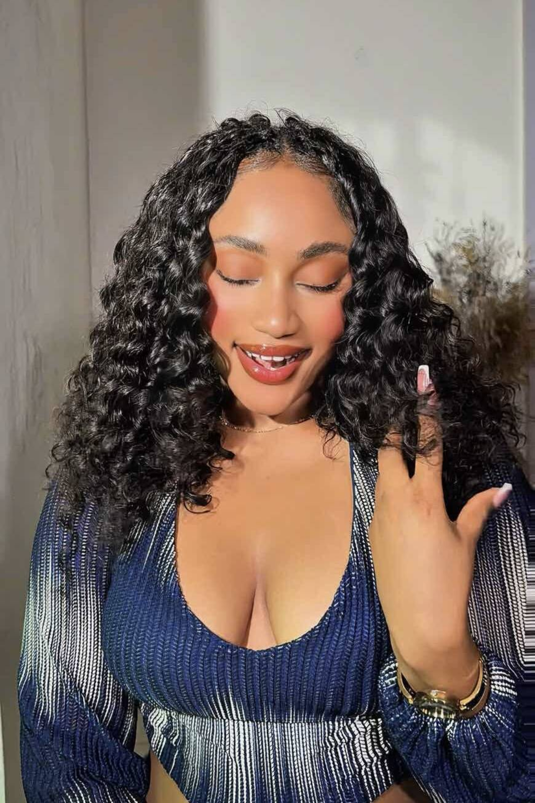 Model display picture of feather crochet hair extension loose deep wave human hair