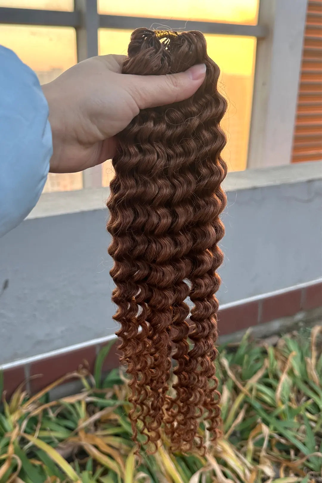 Cabello humano de ganchillo con ondas de agua color castaño rojizo n.° 30