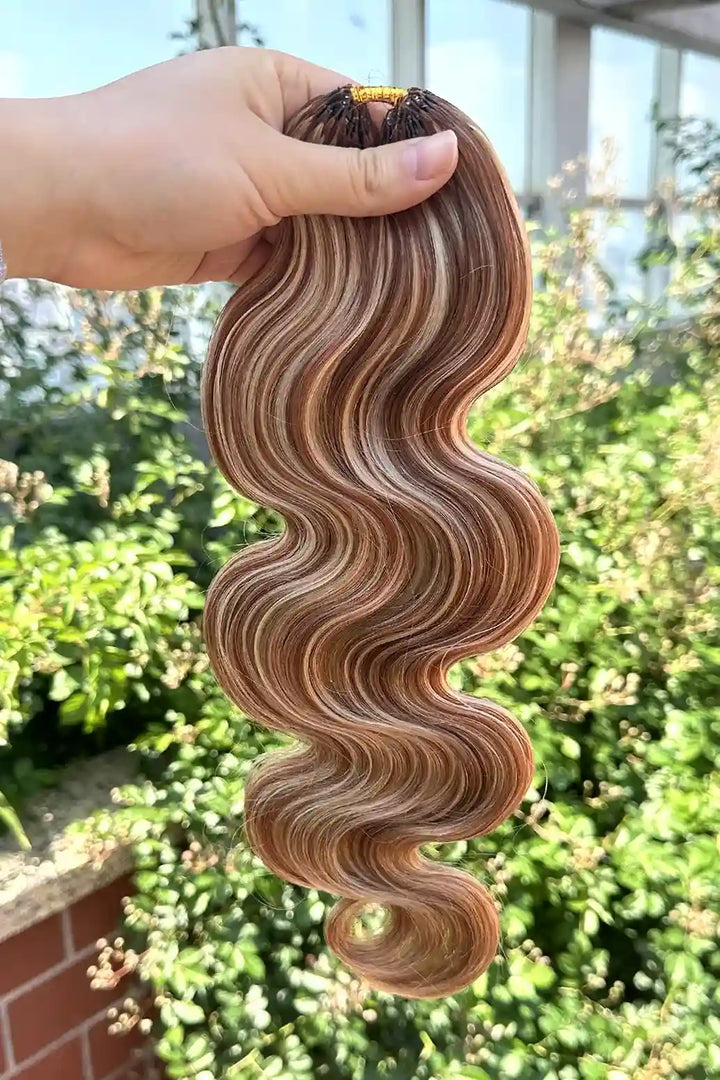 Outdoor picture of highlight blend #27/30/613 body wave feather crochet human hair