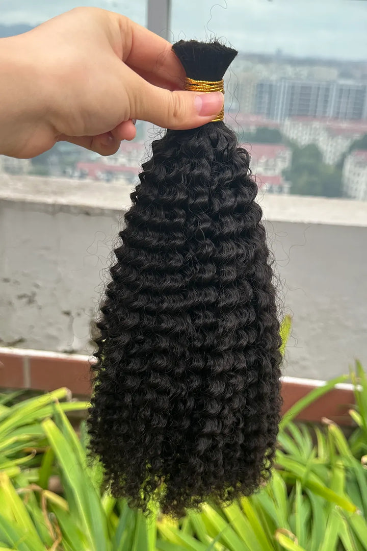 Outdoor picture of kinky curly bulk human hair for braiding natural black bu11
