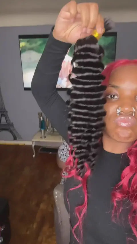 Tiktok Influencer Omgitsvt Shows The Braiding Process Of Double-Drawn Deep-Wave Bulk Human Hair