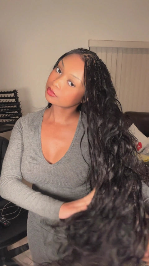 Tiktok Influencer-officialdesiree Showing The Braiding Process Of Body Wave Bulk Human Hair 