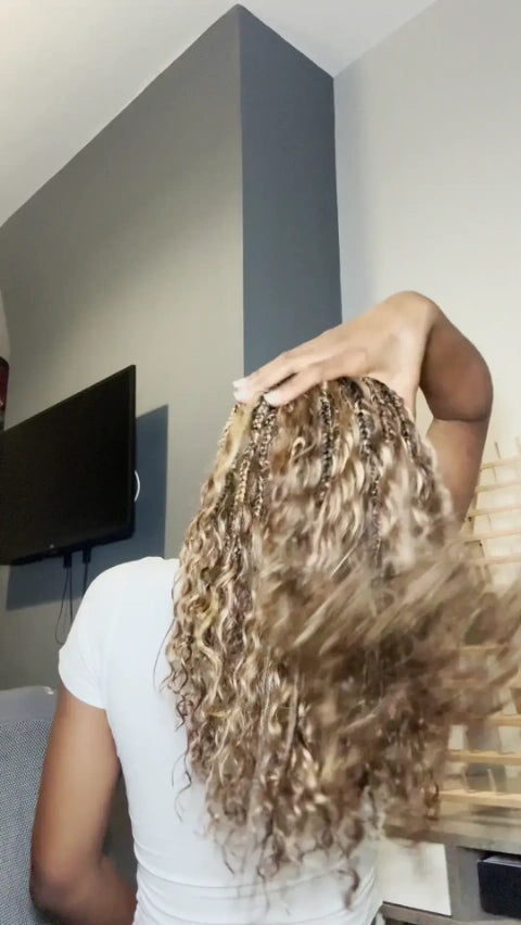 Tiktok Influencer-rose_the_stylist02 Showing The Braiding Process Of Bulk Hair Piano Color #4/#27 Deep Wave-01