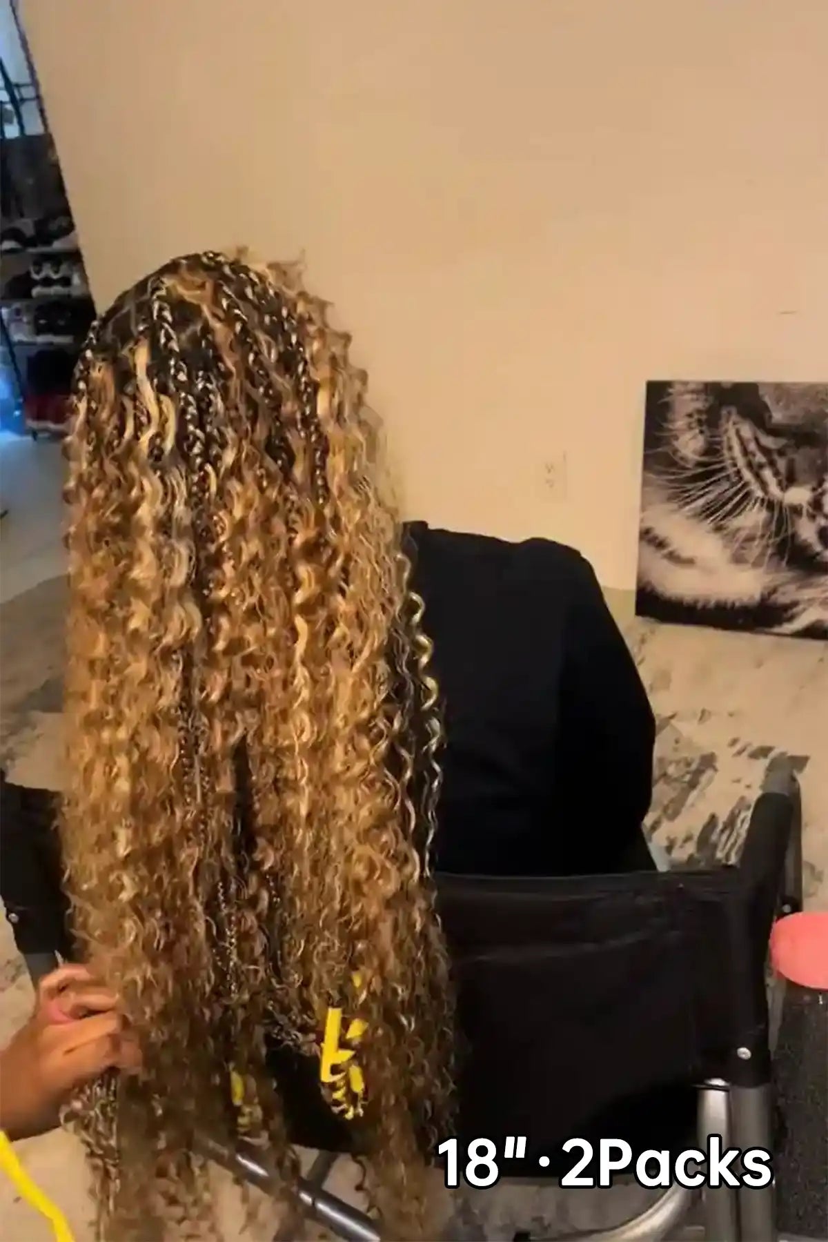 Tiktok influencer thompsonmomma shows the braiding process of 27/30/613 piano color deep wave bulk hair
