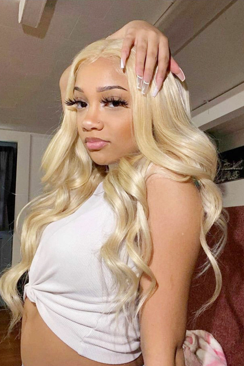 Glueless Hd Lace Front Long Wig 613 Blonde Body Wave Fake Scalp display picture 1