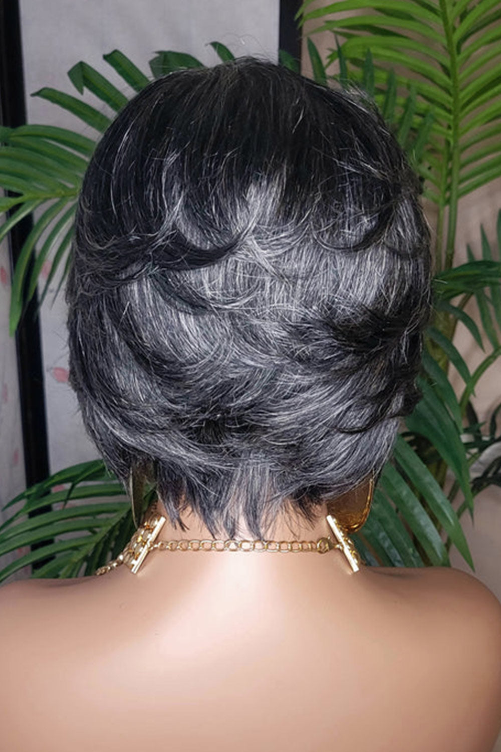 Short Body Wave Layered Bob Wig 13x6 Lace Front Glueless Natural Color