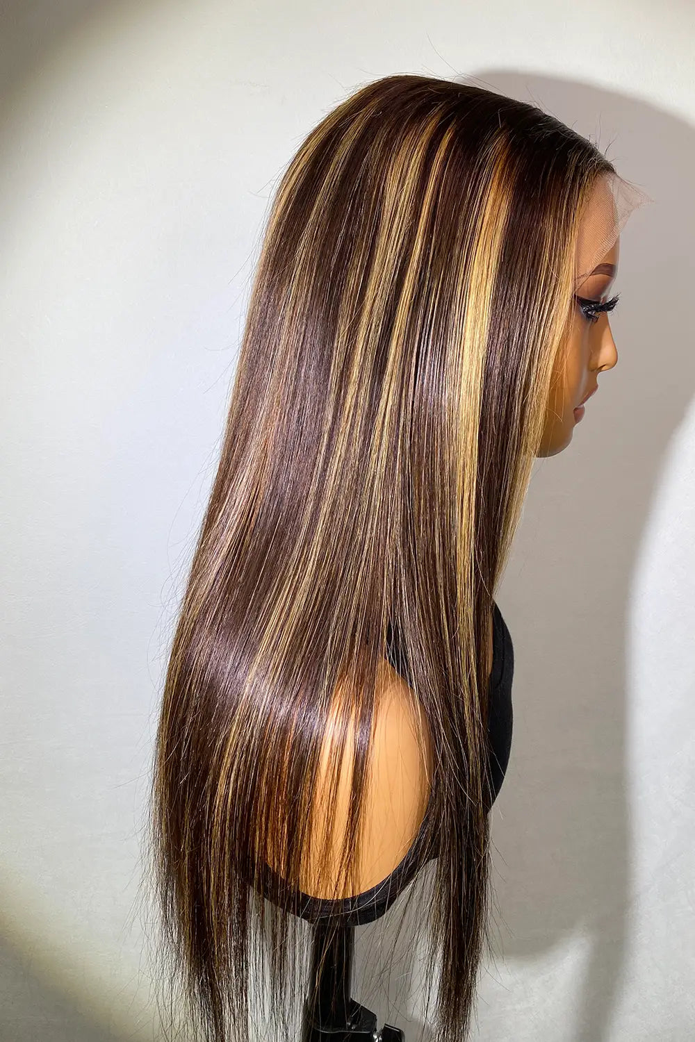 13x6 Glueless Hd Lace Brown Wig with Blonde Highlights Bone Straight