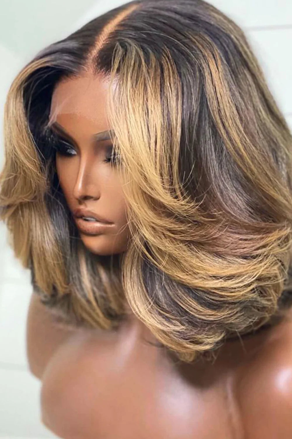 Honey Blonde Bob 13x6 Hd Glueless Shoulder Length Wavy Wig