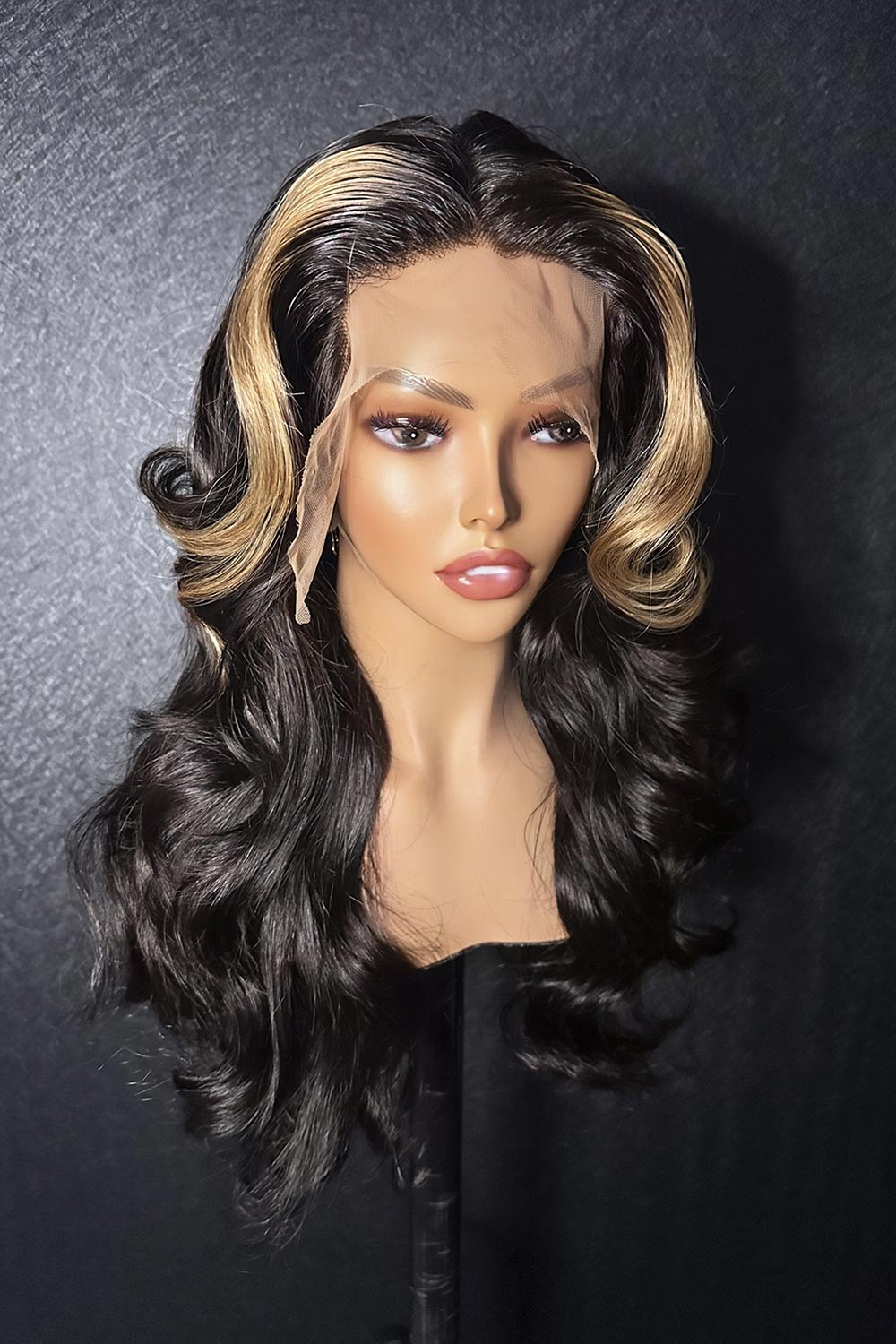 skunk-stripe-wigs-13x6-glueless-hd-lace-body-wave-brown-highlights-1